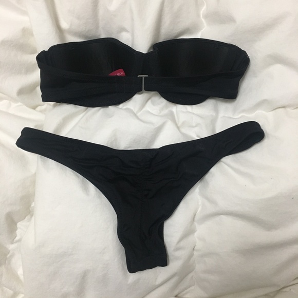 Victoria's Secret Black Strapless Bandeau Bikini - Picture 4 of 4